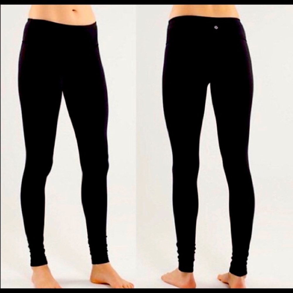 Lululemon Wonder Under Sz 6 mid rise black pant